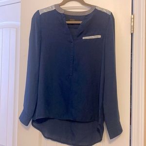 Ovi blouse size small